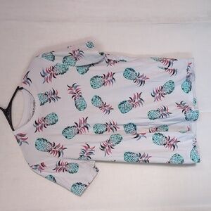 🍉 Free Planet White Pineapple Print Tee Size Small